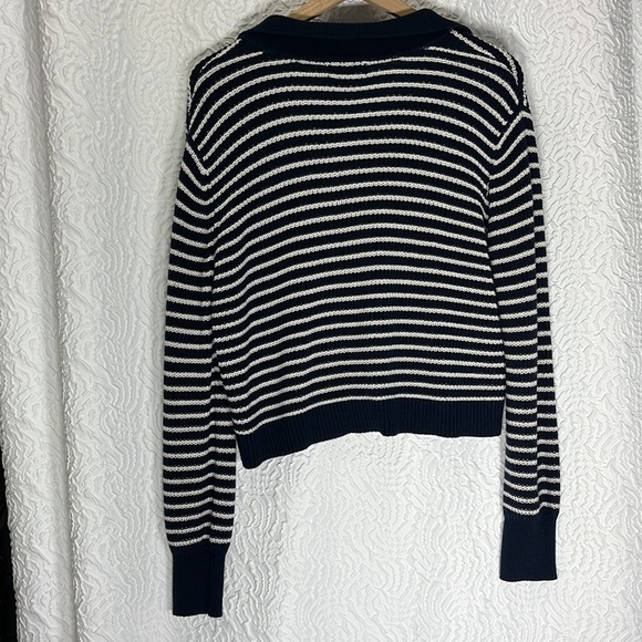 Embossed Knit Blue & White Striped Collar Pullover Sweater - Picture 4 of 5